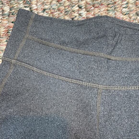 Athleta grey crop workout leggings - Picture 3 of 8
